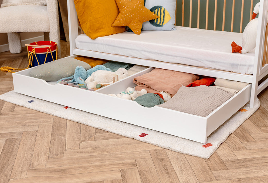 Cama infantil con cajones