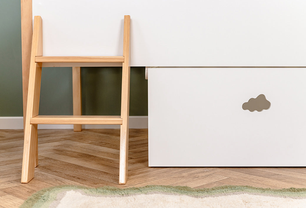 Con cajones,Con cabecero