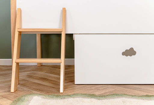 Con cajones,Con cabecero